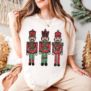 RED AND GREEN NUTCRACKERS - FAUX SEQUIN - DTF TRANSFER