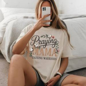 PRAYING MAMA - DTF TRANSFER